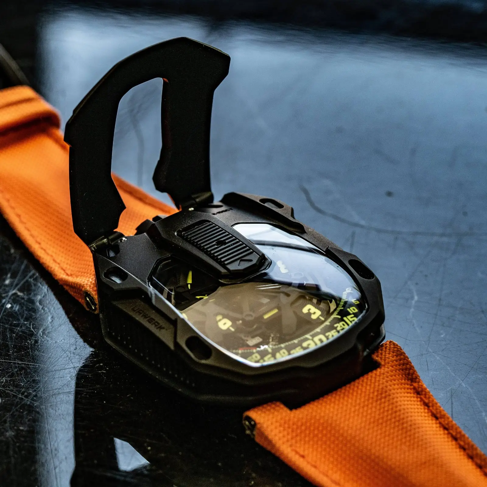 Urwerk 105CT Black, photo 2