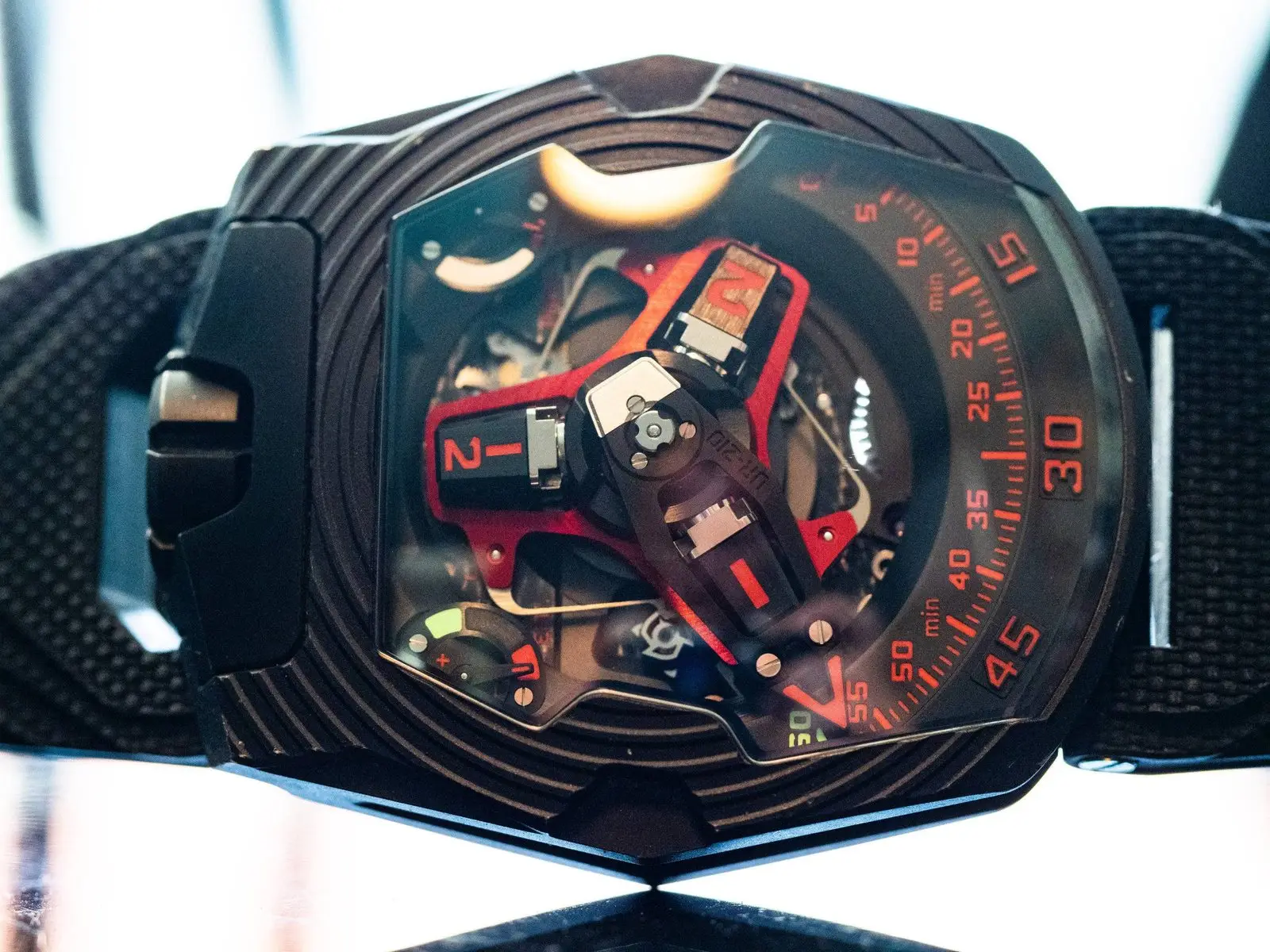 Urwerk 210 Royal Hawk