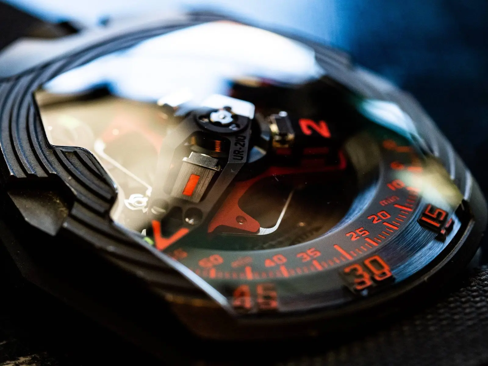 Urwerk 210 Royal Hawk, photo 2