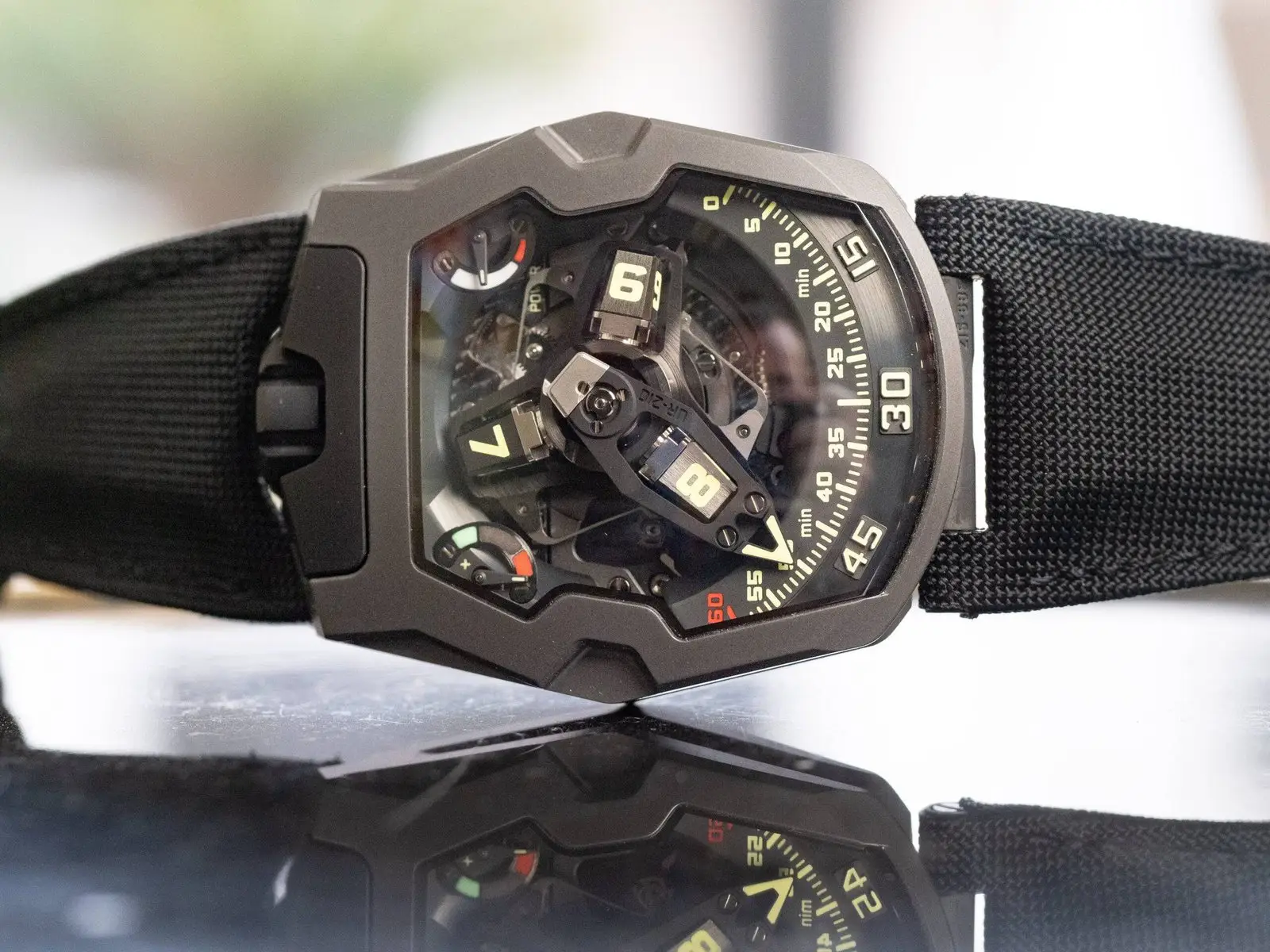 Urwerk 210Y, photo 1