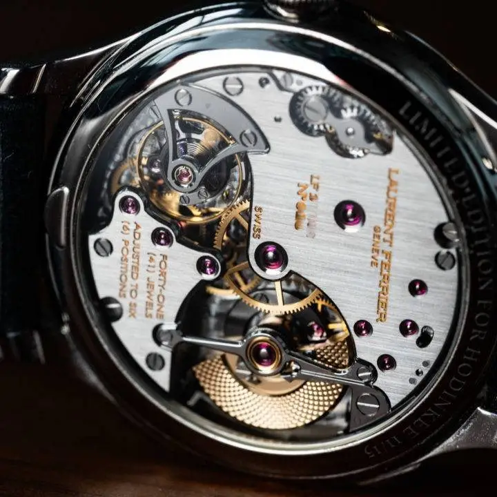 Laurent Ferrier Hodinkee Galet Traveller, photo 3