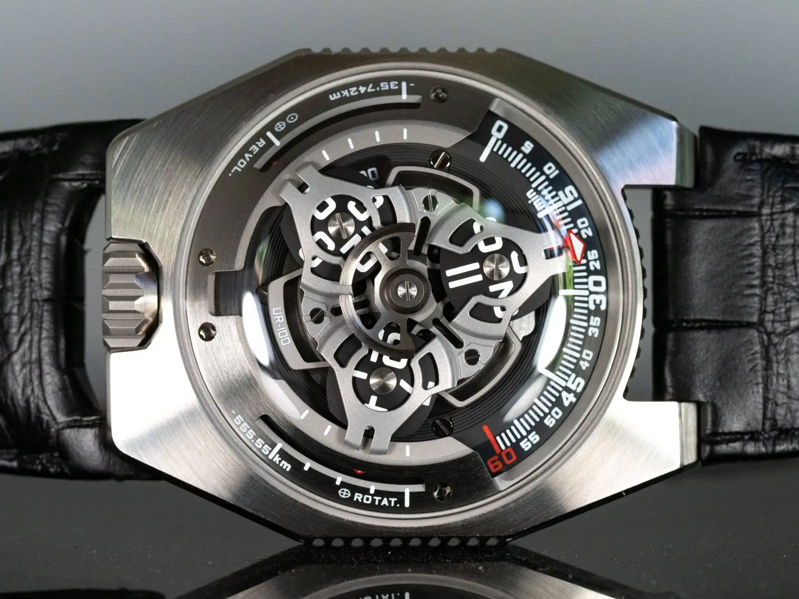 Urwerk UR-100 SpaceTime, photo 1