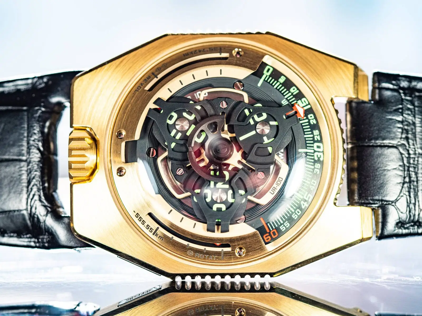 Urwerk UR100 Gold Edition, photo 1