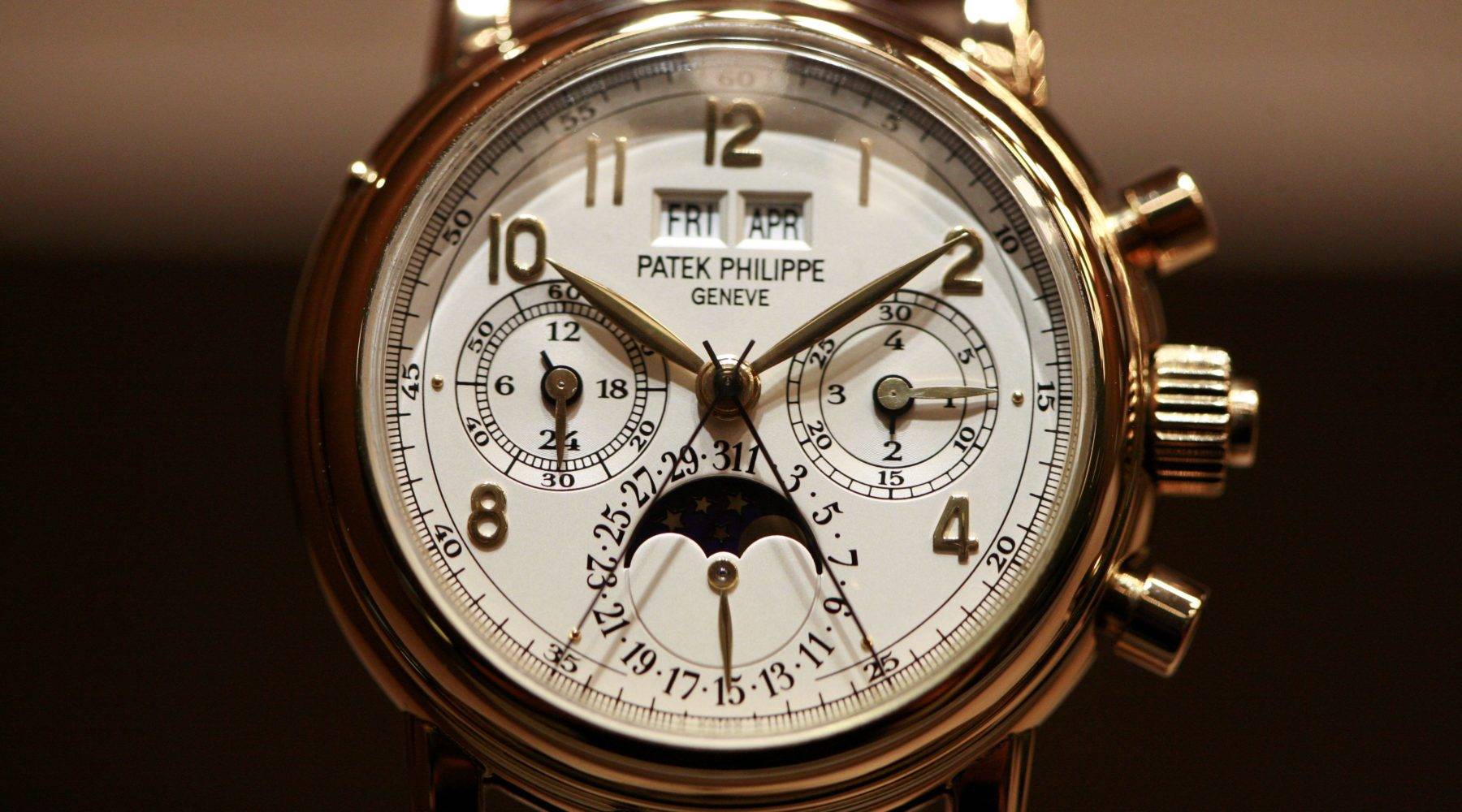 Patek Philippe Lowers Retail Prices as CHF explosion hits